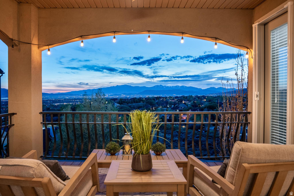 10207 N BAYHILL DR Cedar Hills, UT 84062