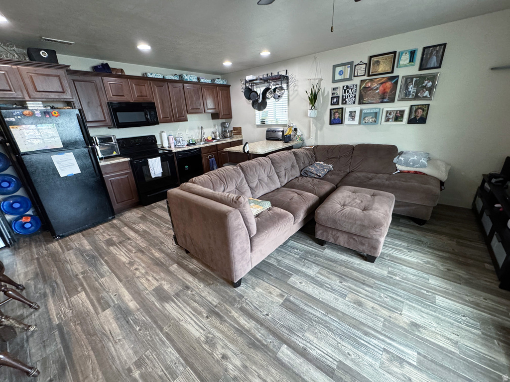 208 N 680 E photo 5