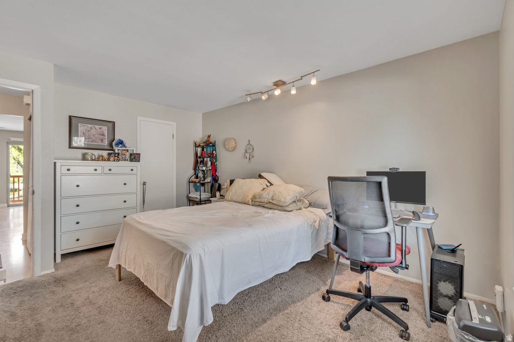 5552 S WILLOW LN #A Salt Lake City, UT 84107