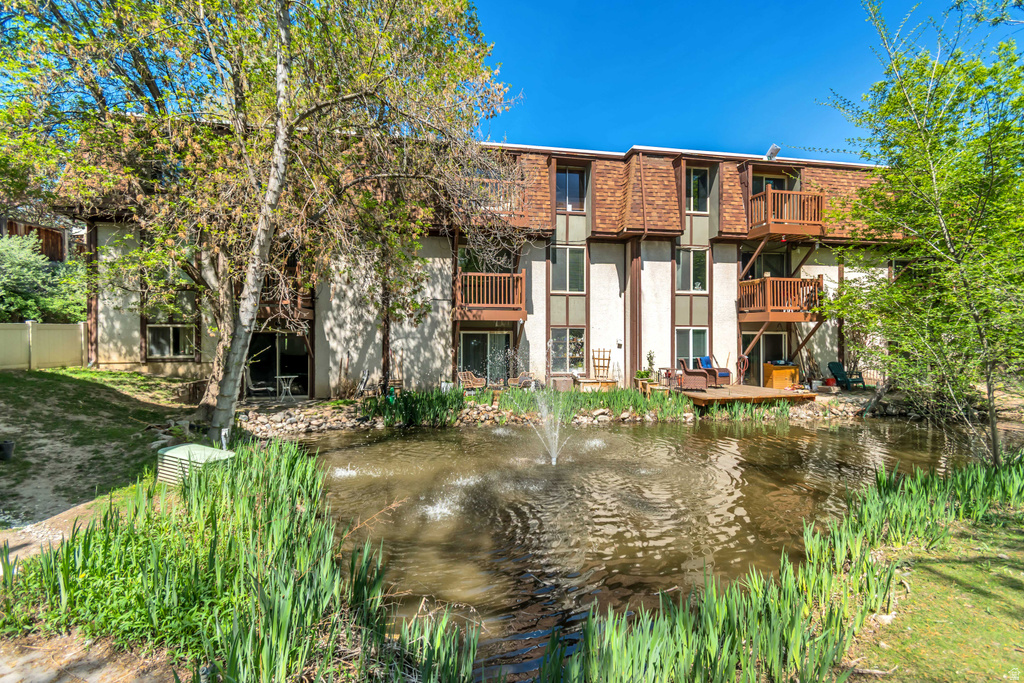 5552 S WILLOW LN #A Salt Lake City, UT 84107