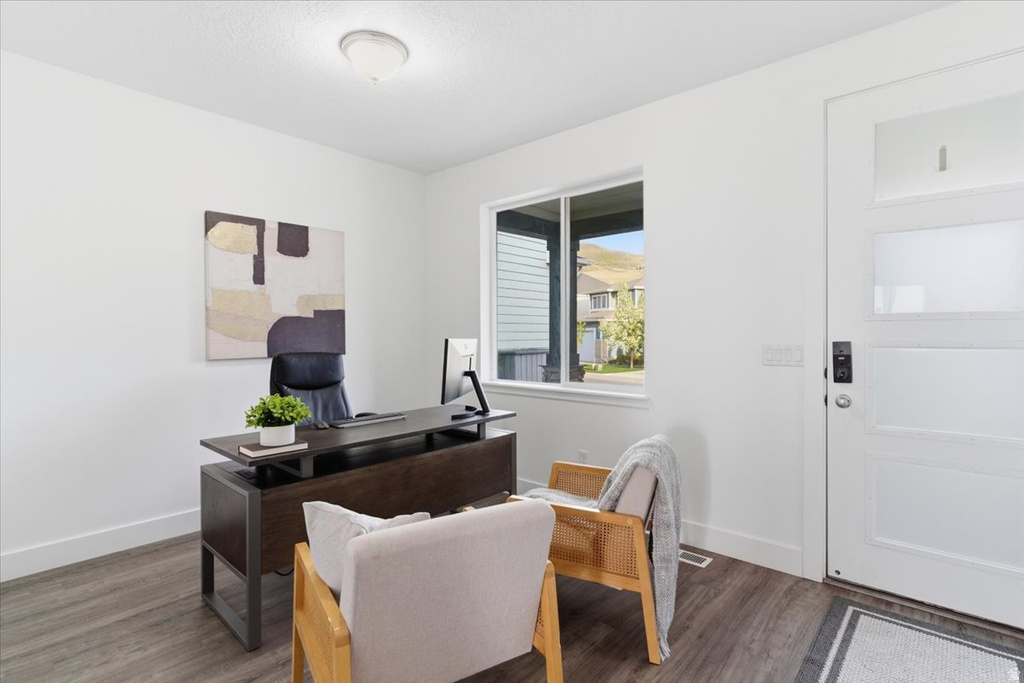 340 E BELLA VIDA DR North Salt Lake, UT 84054