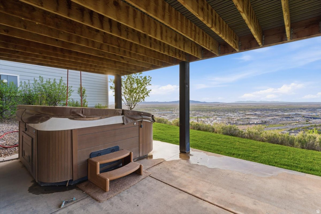 340 E BELLA VIDA DR North Salt Lake, UT 84054