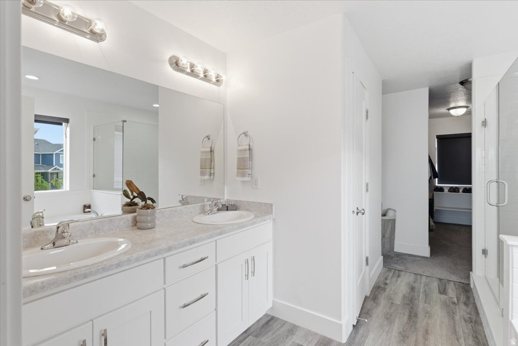 340 E BELLA VIDA DR North Salt Lake, UT 84054