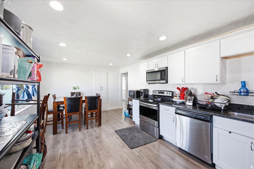 4773 S SIMPER LN Taylorsville, UT 84129