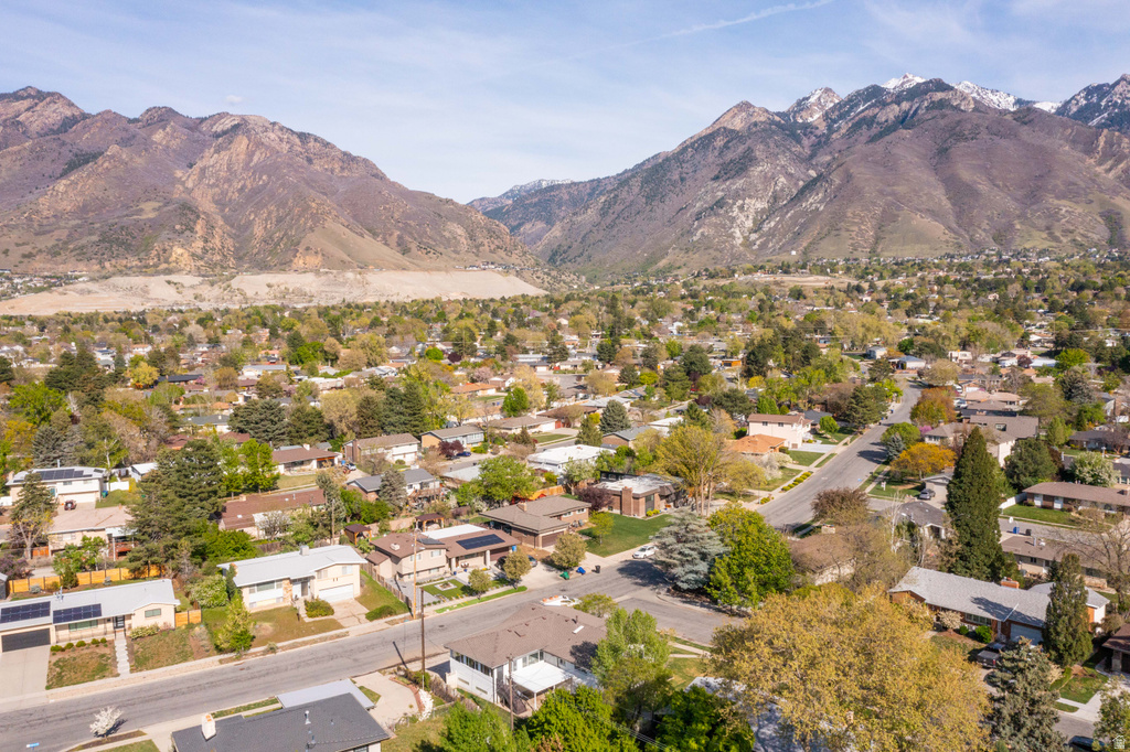 2479 E CARDINAL WAY Salt Lake City, UT 84121