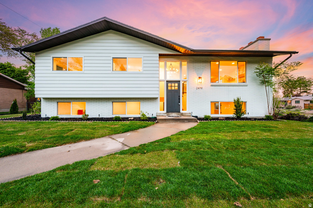 2479 E CARDINAL WAY Salt Lake City, UT 84121