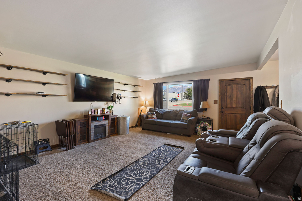 5709 S 2050 W Roy, UT 84067