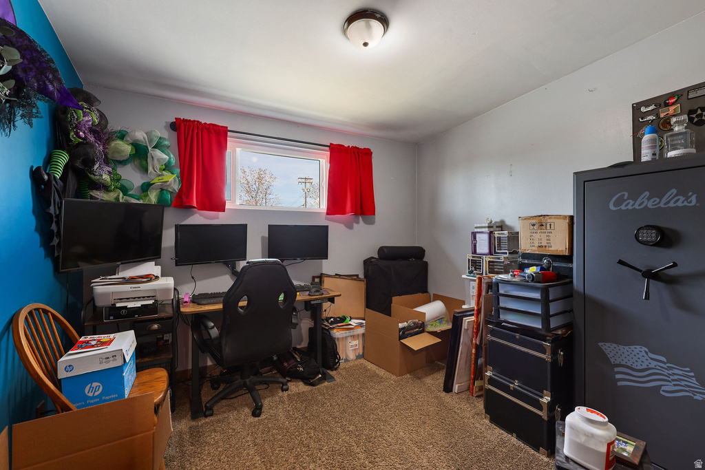 5709 S 2050 W Roy, UT 84067