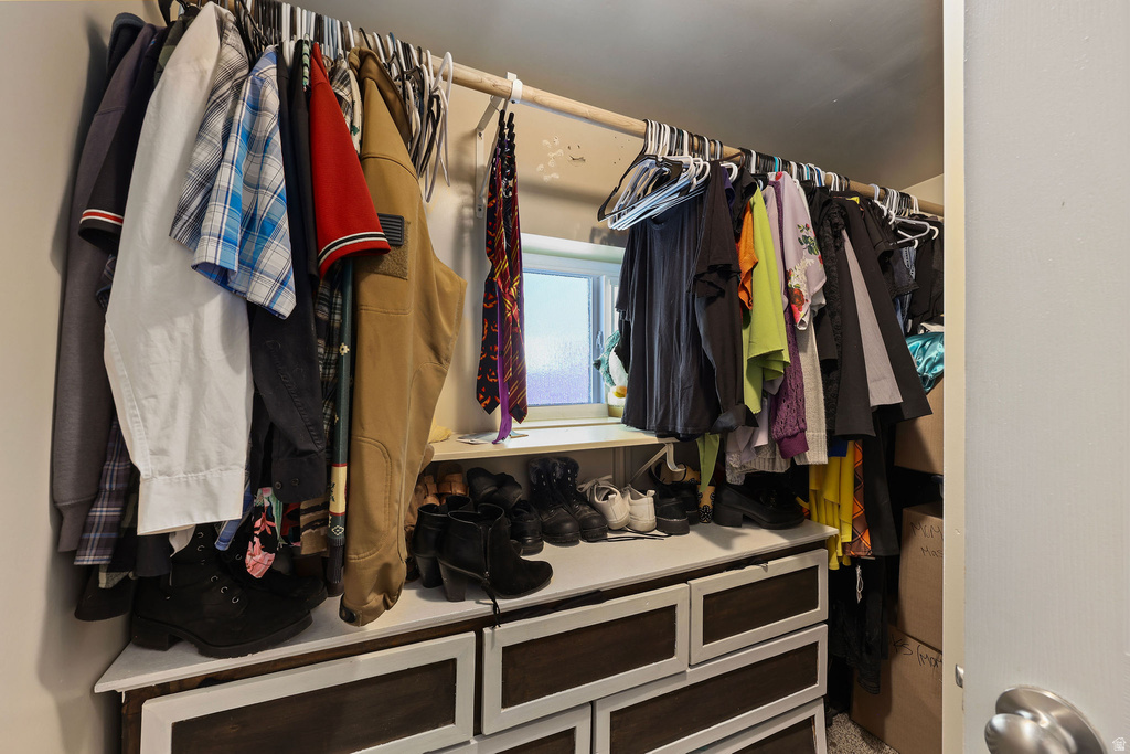 5709 S 2050 W Roy, UT 84067