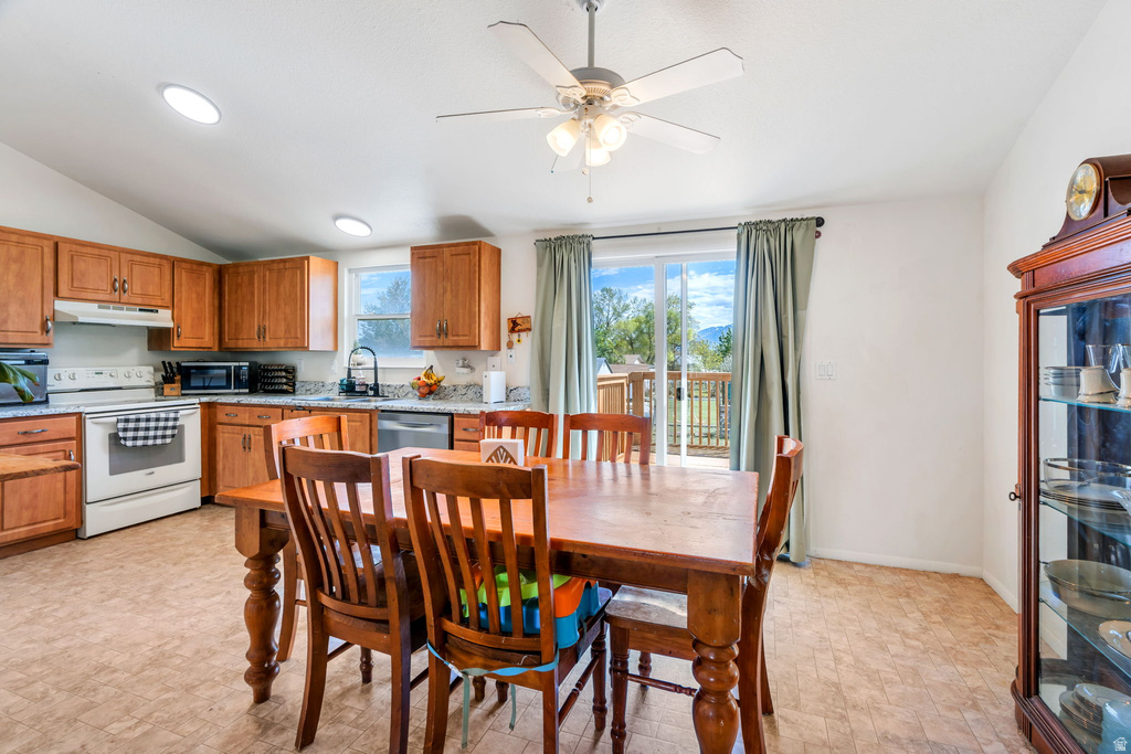 5885 S MISTY WAY Kearns, UT 84118