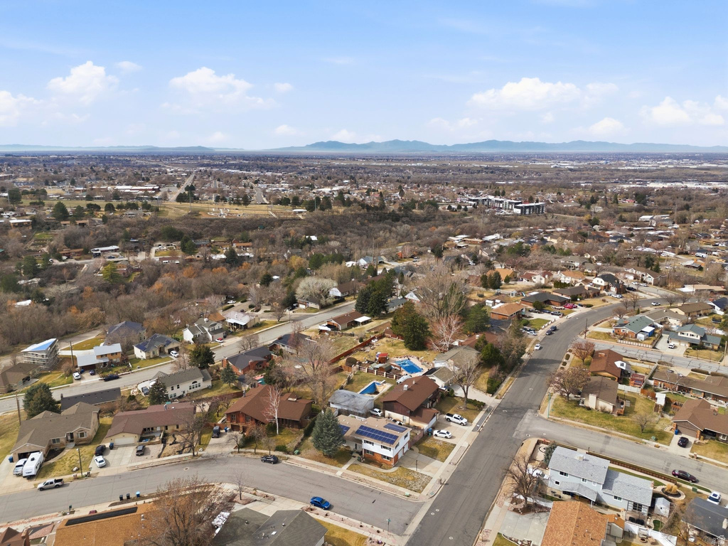 4723 S MADISON AVE South Ogden, UT 84403