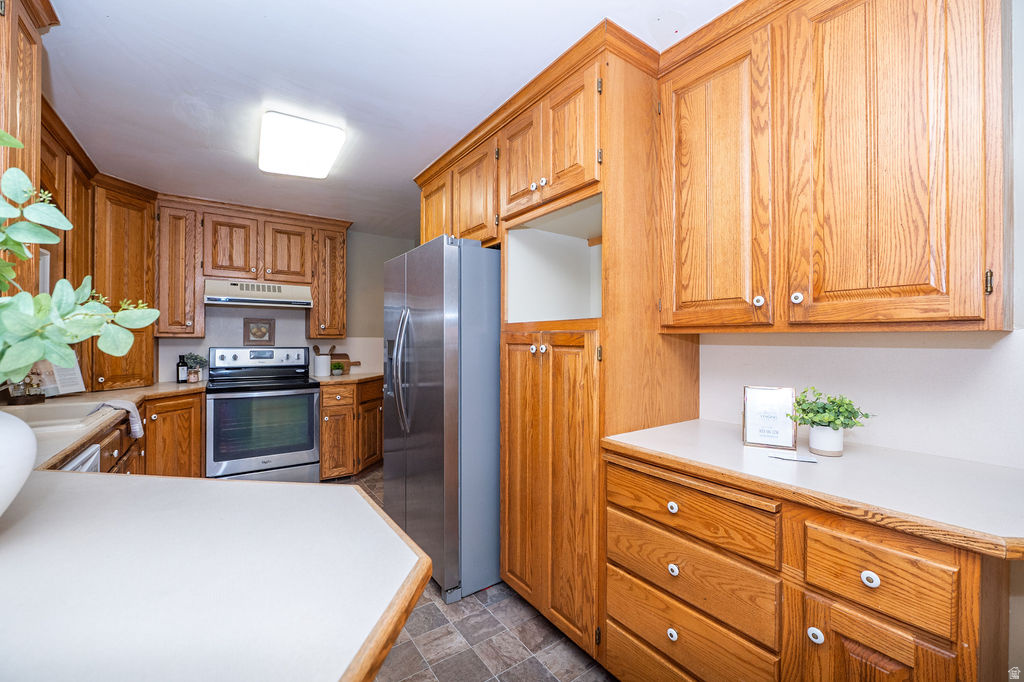 788 W 2400 N Clinton, UT 84015