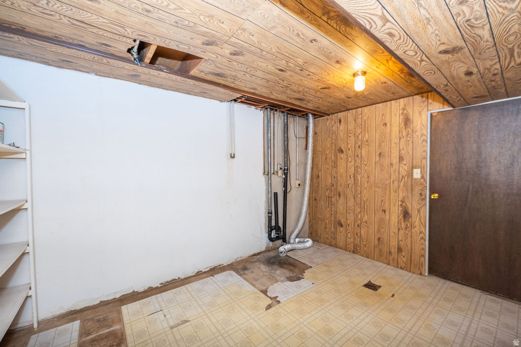 788 W 2400 N Clinton, UT 84015