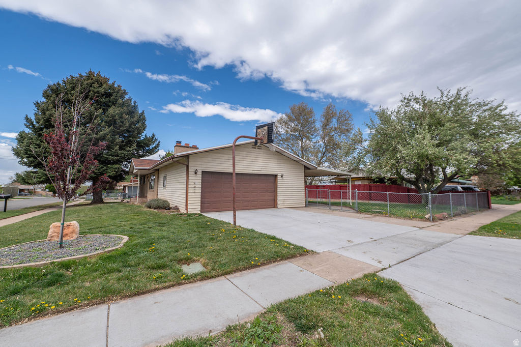 788 W 2400 N Clinton, UT 84015