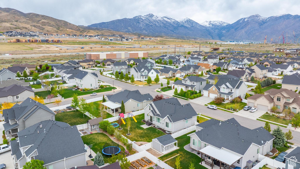 3349 N 350 W Lehi, UT 84043