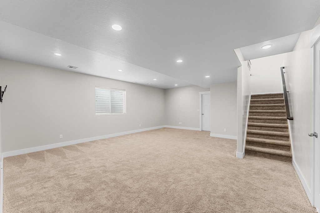 3349 N 350 W Lehi, UT 84043