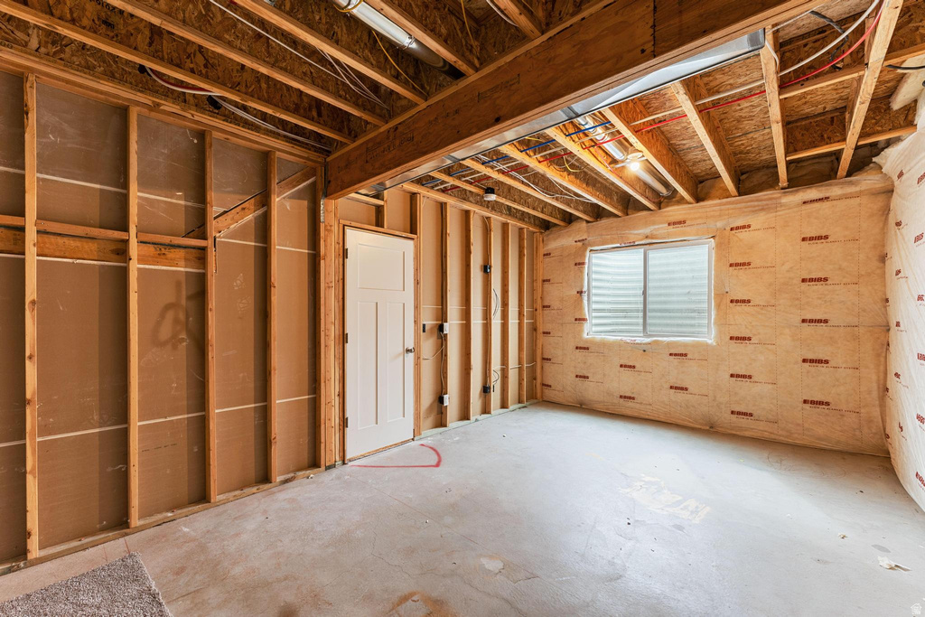 3349 N 350 W Lehi, UT 84043