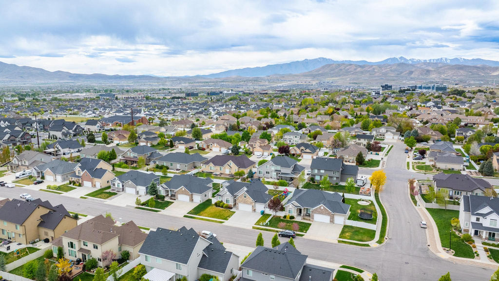 3349 N 350 W Lehi, UT 84043