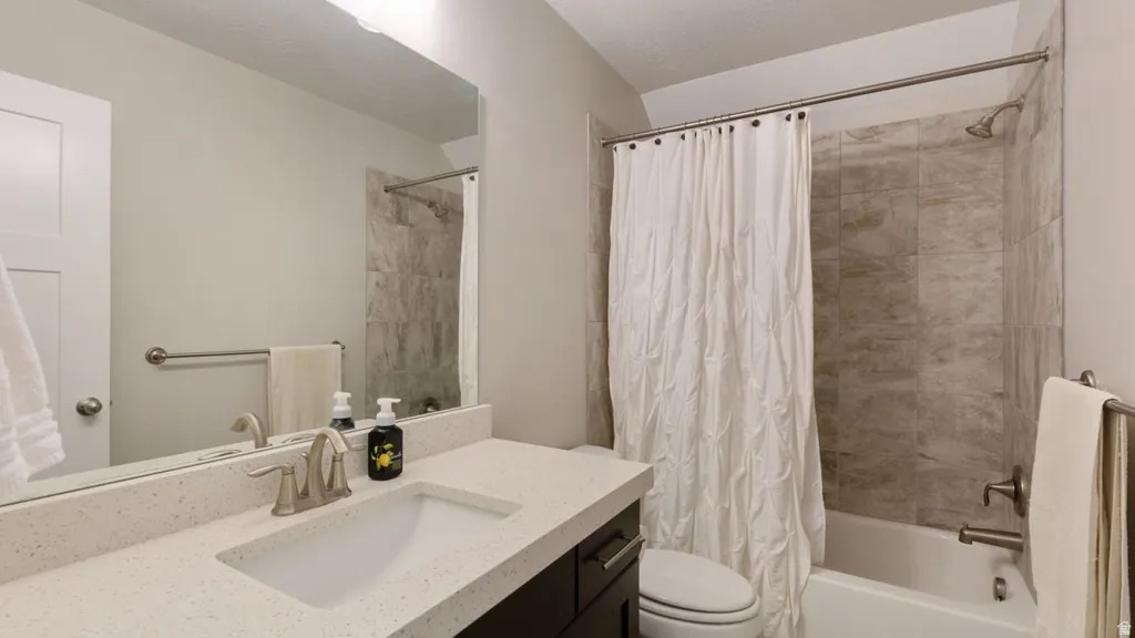 3349 N 350 W Lehi, UT 84043