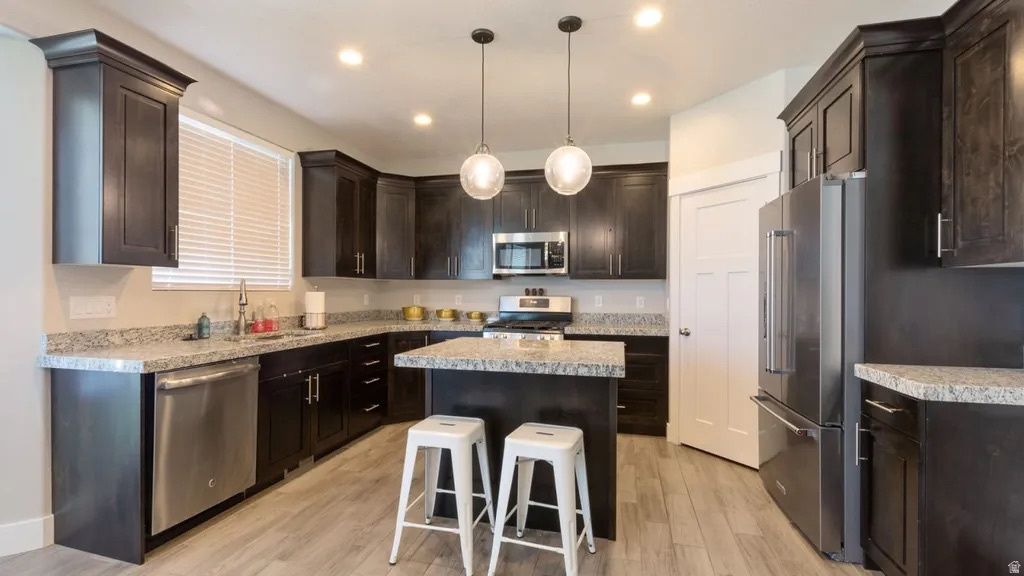 3349 N 350 W Lehi, UT 84043