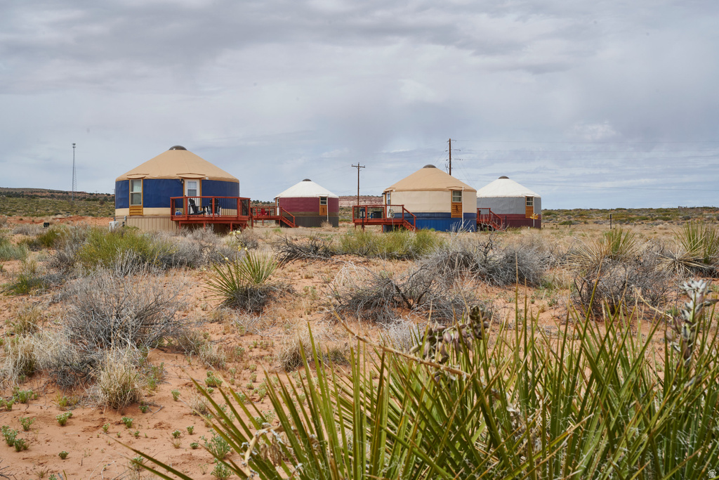 151 S Nomad Way, Big Water, UT 84741