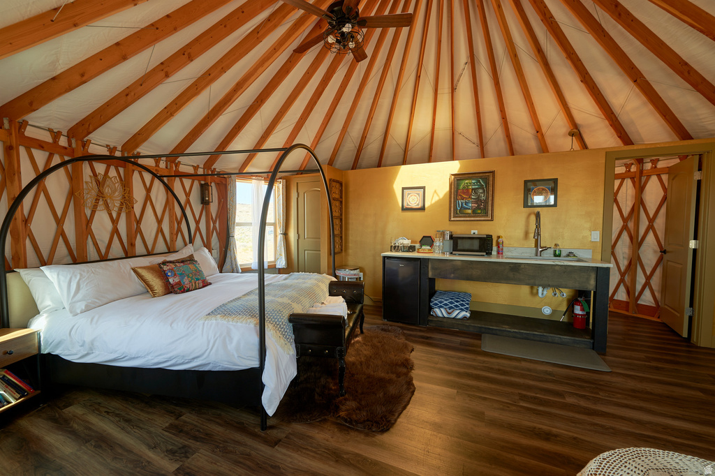 151 S NOMAD WAY Big Water, UT 84741