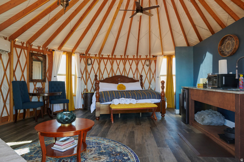 151 S NOMAD WAY Big Water, UT 84741