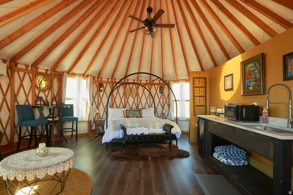 151 S NOMAD WAY Big Water, UT 84741