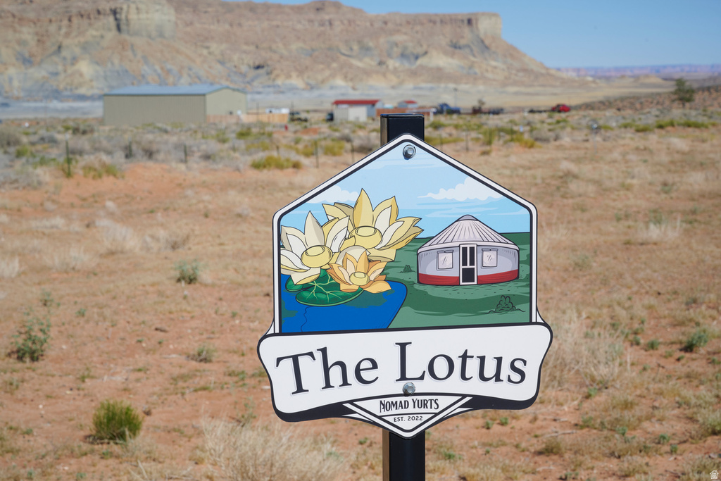 151 S NOMAD WAY Big Water, UT 84741