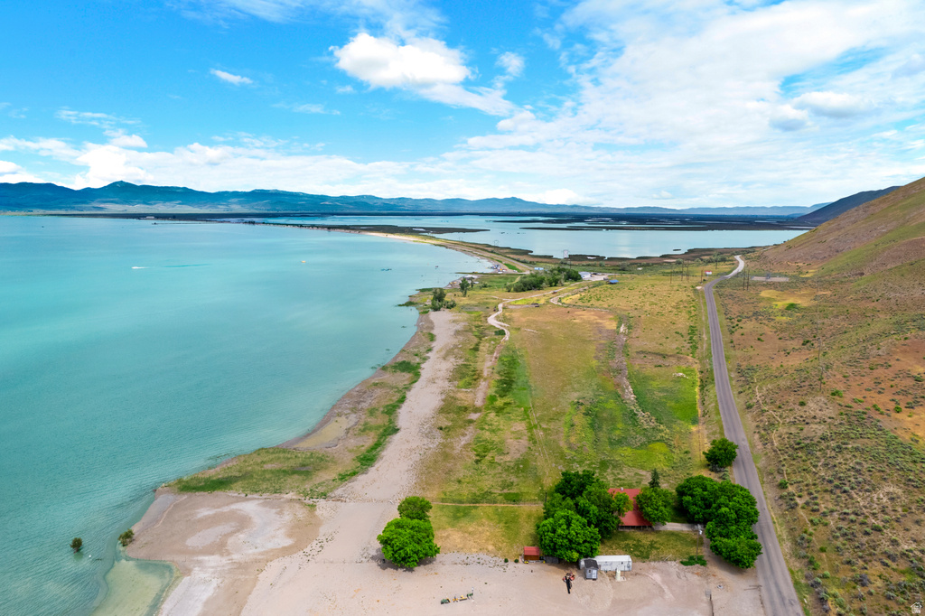 377 EAST SHORE RD Saint Charles, ID 83272