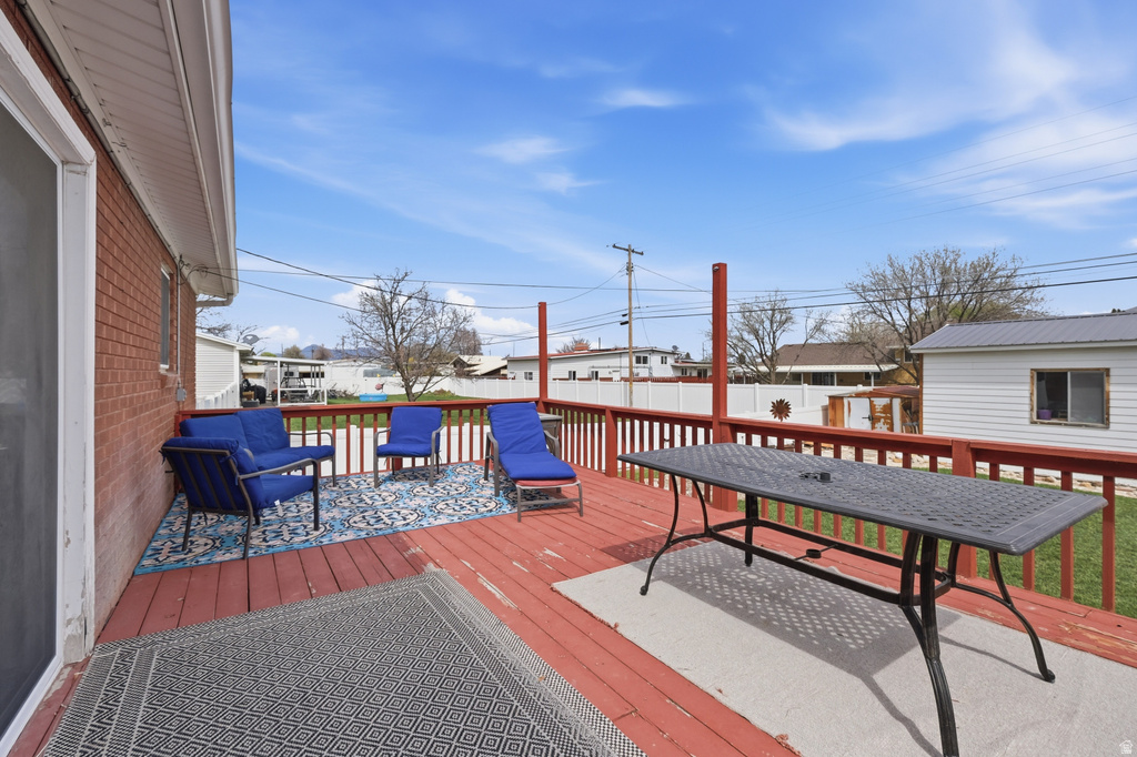 868 N 100 W Tremonton, UT 84337