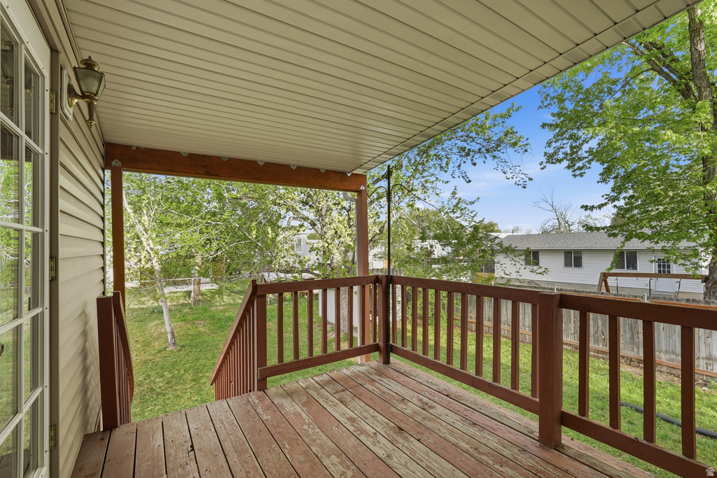 9882 S 610 E Sandy, UT 84070