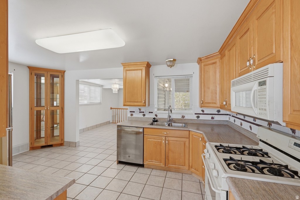 9882 S 610 E Sandy, UT 84070