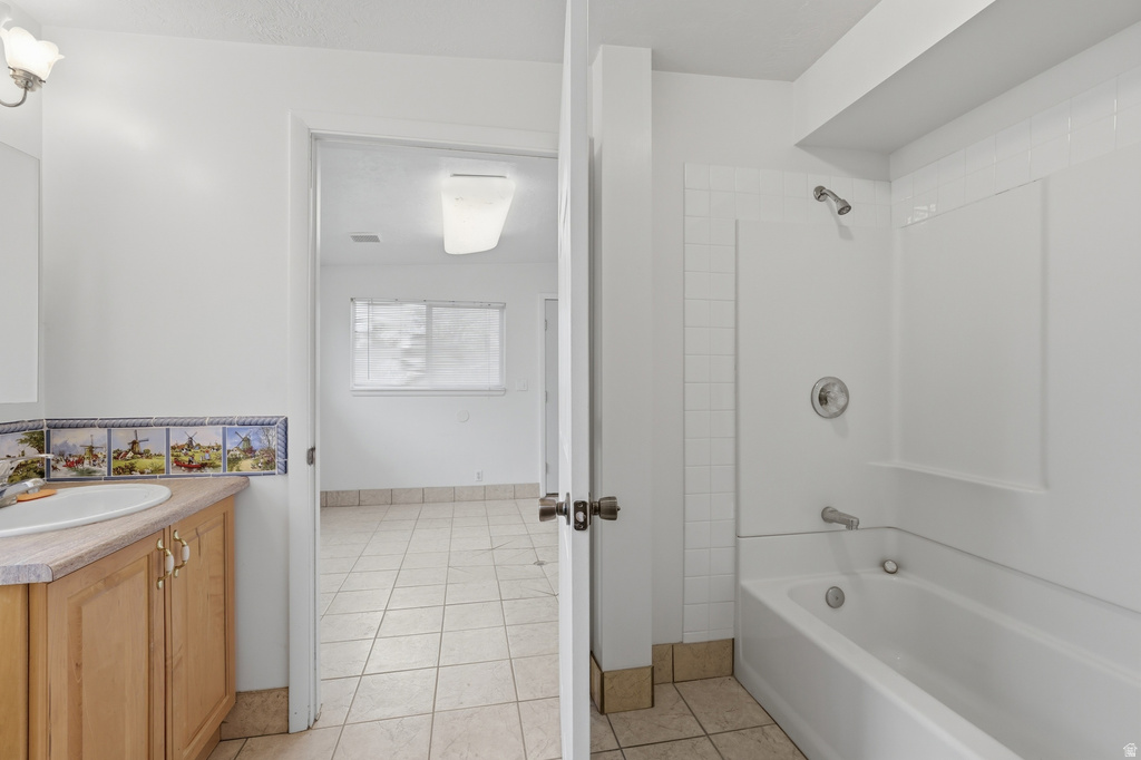 9882 S 610 E Sandy, UT 84070