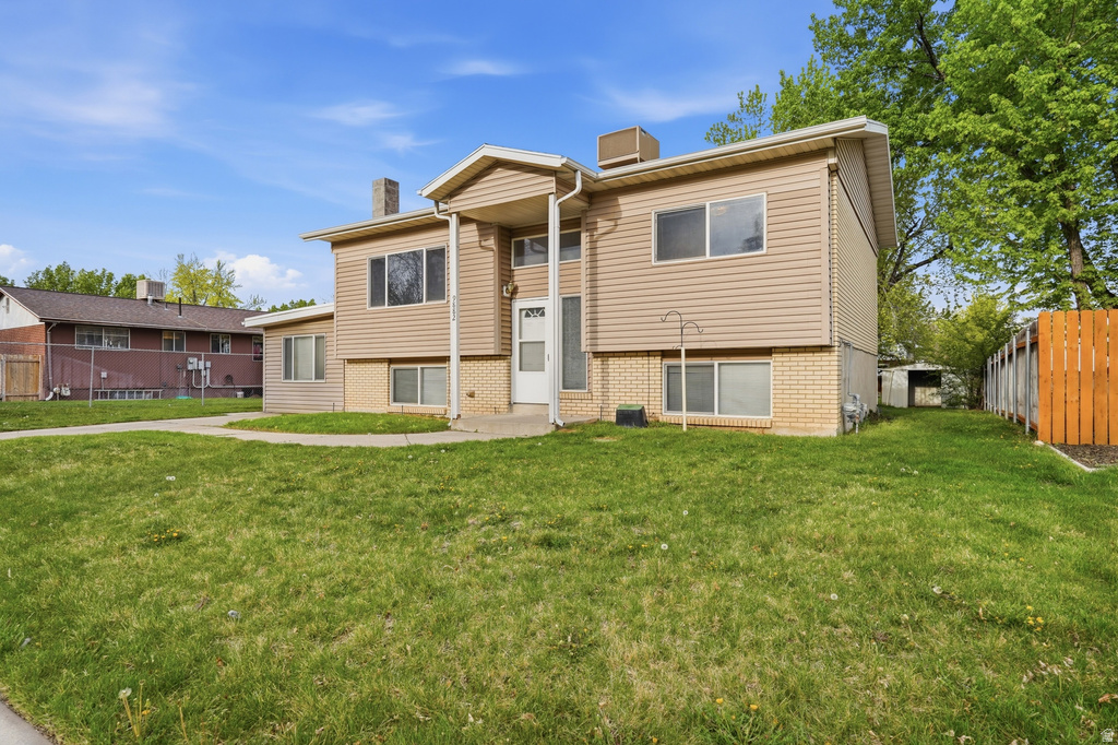 9882 S 610 E Sandy, UT 84070