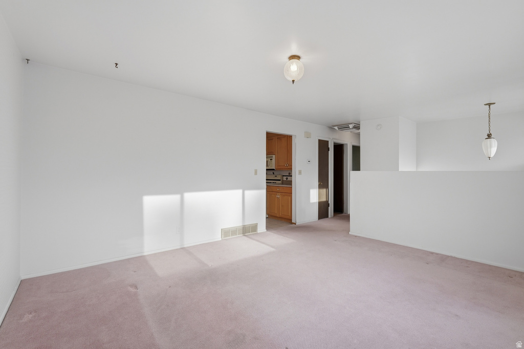 9882 S 610 E Sandy, UT 84070