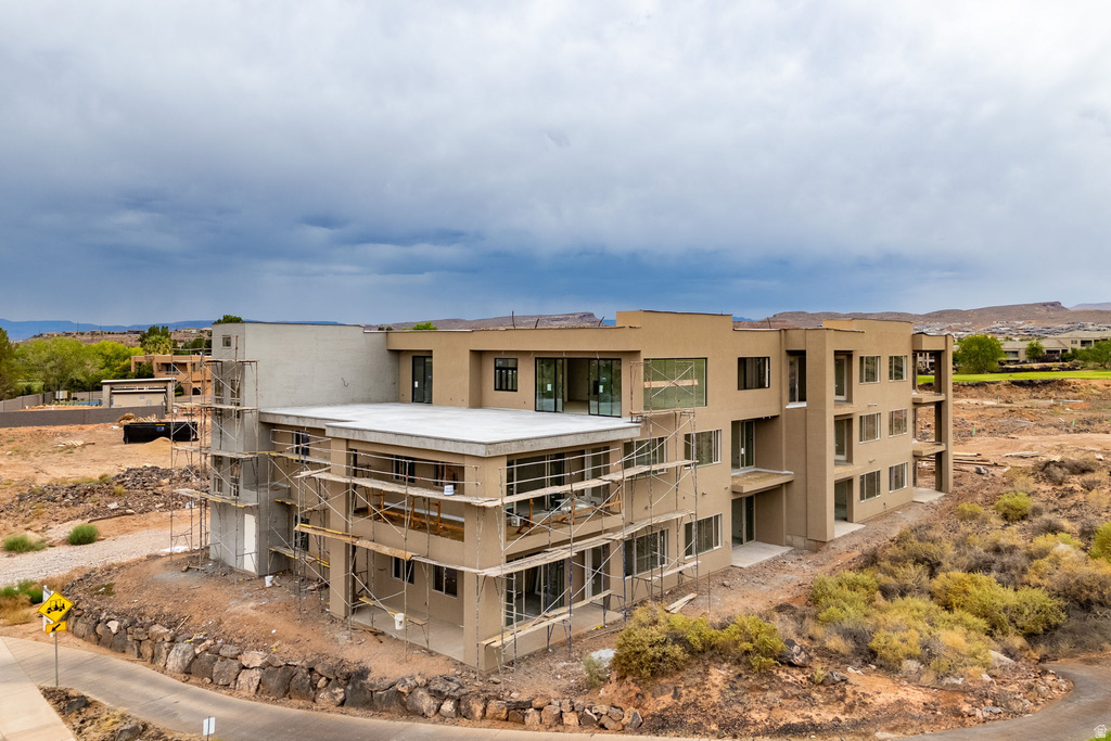 271 N COUNTRY LN #B16 St George, UT 84770