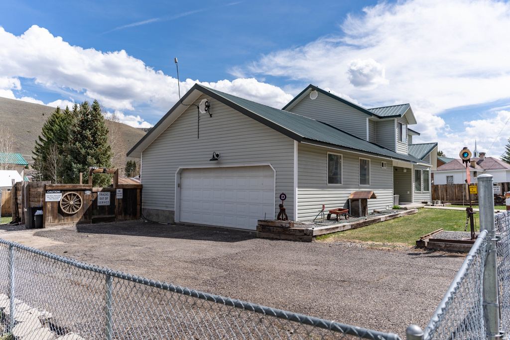 260 N CHURCH ST Scofield, UT 84526