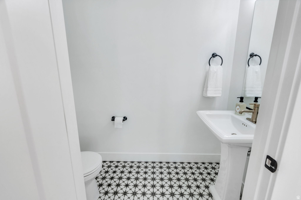 6386 W ARRANMORE DR South Jordan, UT 84009