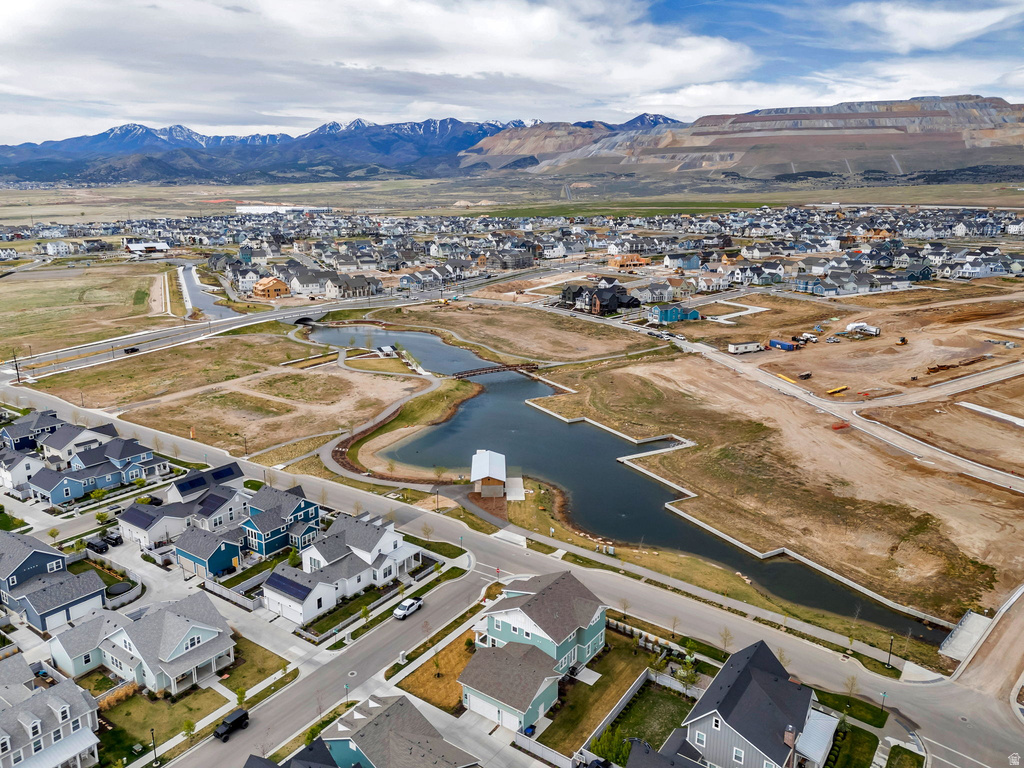 6386 W ARRANMORE DR South Jordan, UT 84009