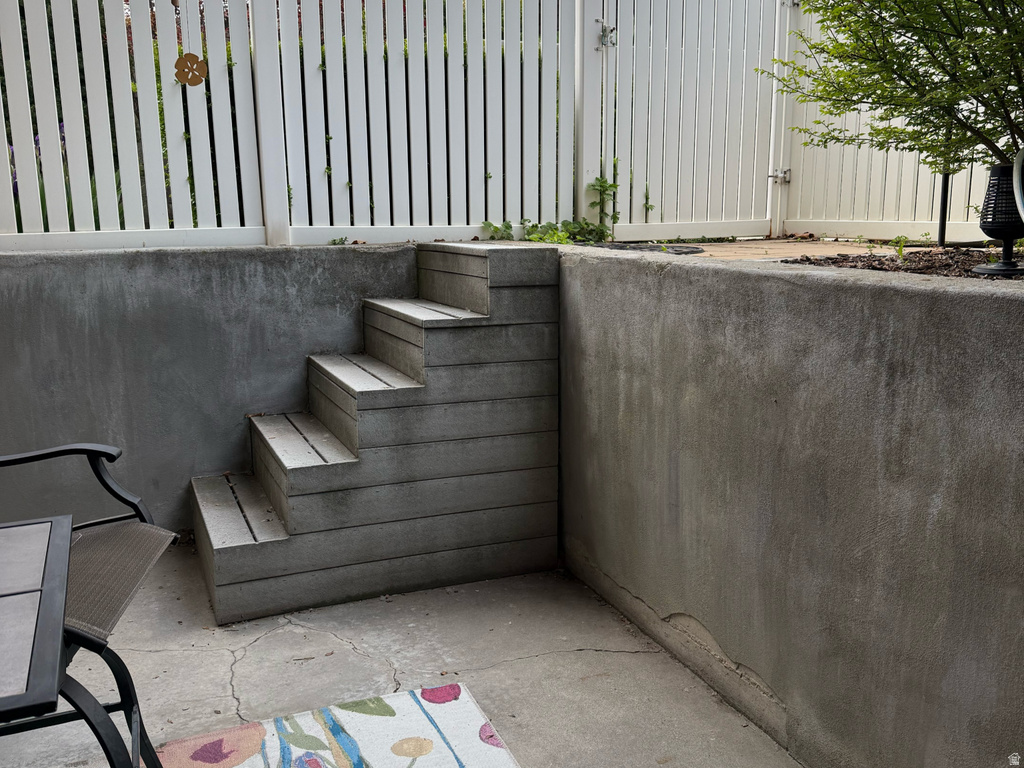 5389 S WATERBURY DR #G Salt Lake City, UT 84121