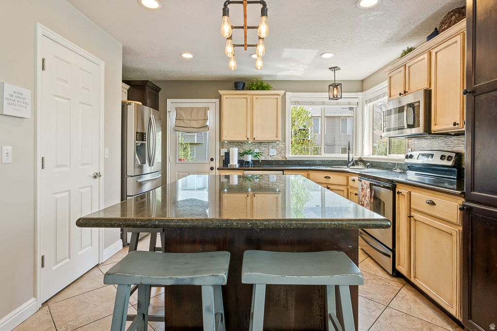 548 N 990 E Pleasant Grove, UT 84062