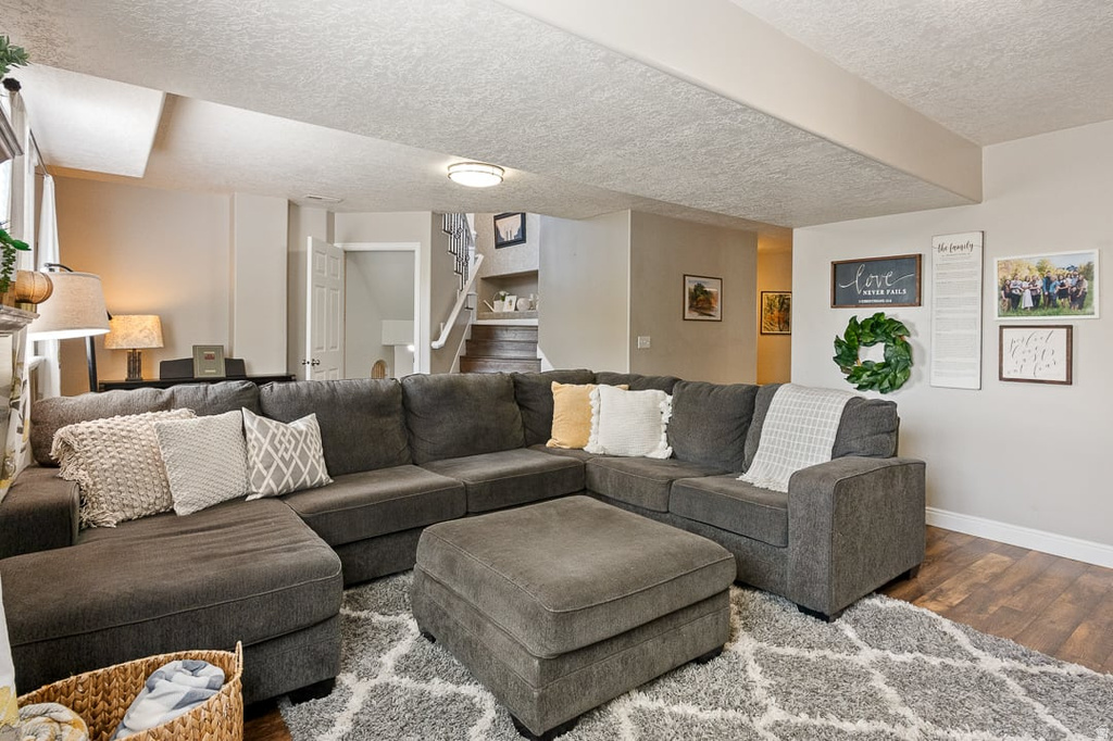 548 N 990 E Pleasant Grove, UT 84062