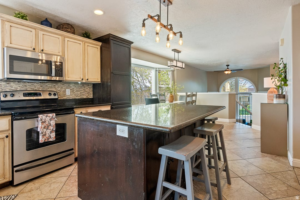 548 N 990 E Pleasant Grove, UT 84062