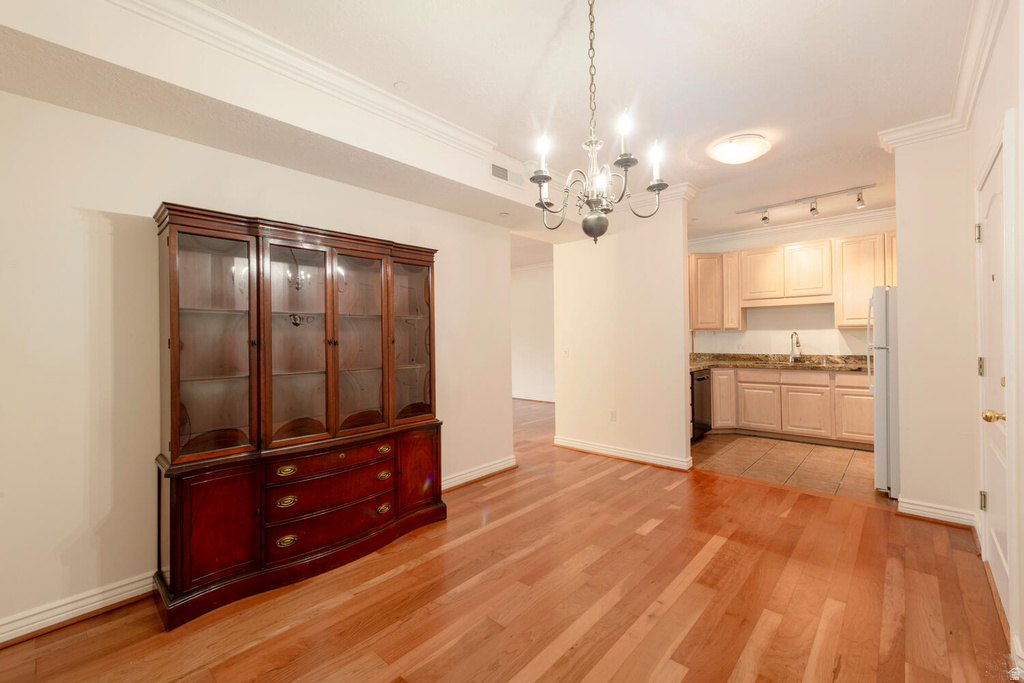 838 E SOUTH TEMPLE #208 Salt Lake City, UT 84102