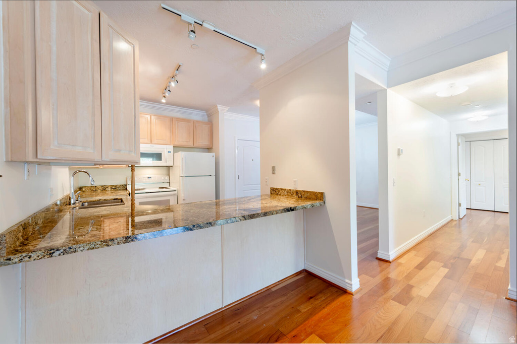 838 E SOUTH TEMPLE #208 Salt Lake City, UT 84102