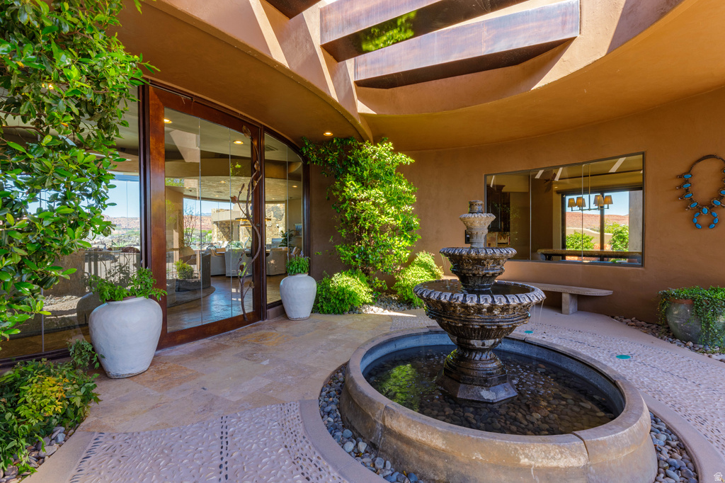 2248 N TACHEENE DR St George, UT 84770