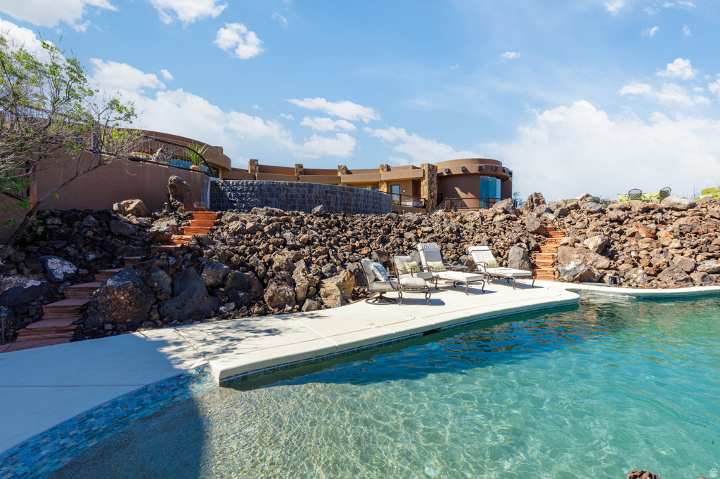 2248 N TACHEENE DR St George, UT 84770