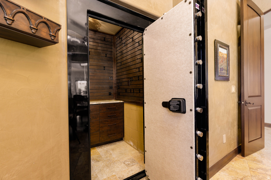 2248 N TACHEENE DR St George, UT 84770