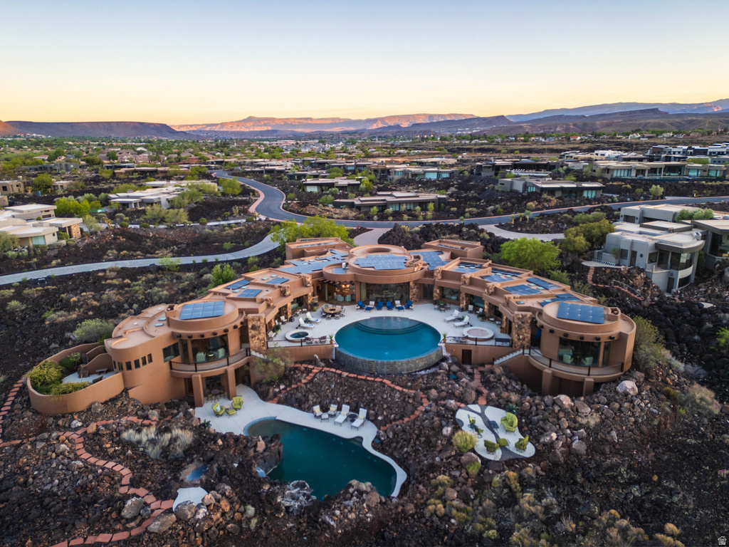 2248 N TACHEENE DR St George, UT 84770